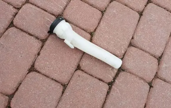 Opel Insignia A Window washer liquid tank fill tube 13315611