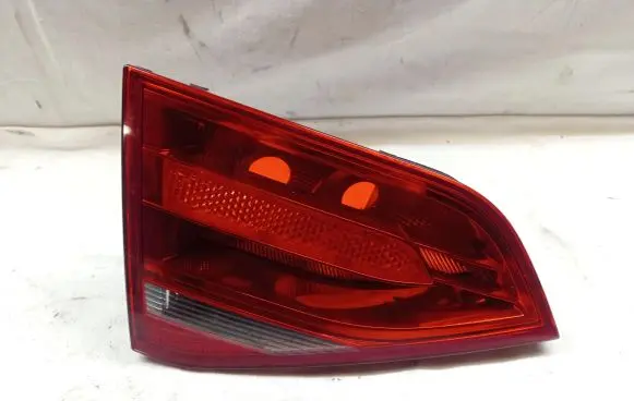 Audi A4 S4 B8 8K Tailgate rear/tail lights 8K5945093D