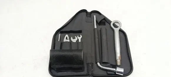 Lexus IS 220D-250-350 Tool set 0912053010