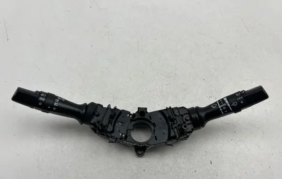 Wiper turn signal indicator stalk/switch