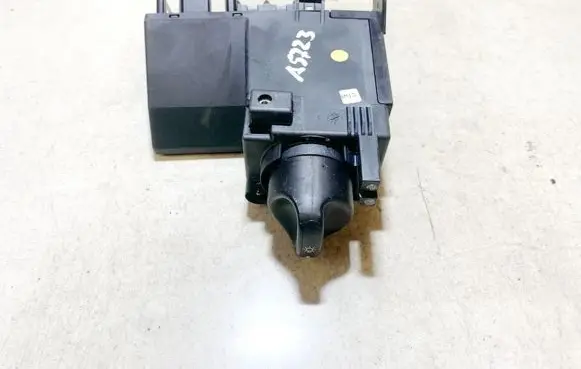 Mercedes-Benz E W210 Light switch 2105450104 7329-00