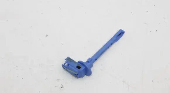 Polestar 2 Oil temperature sensor 31497499