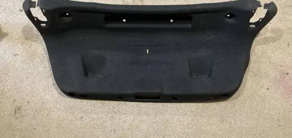 Tailgate trim