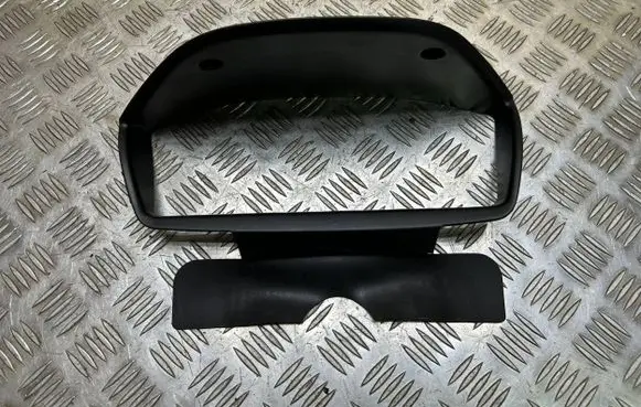 Mitsubishi Lancer Dashboard trim MR506452