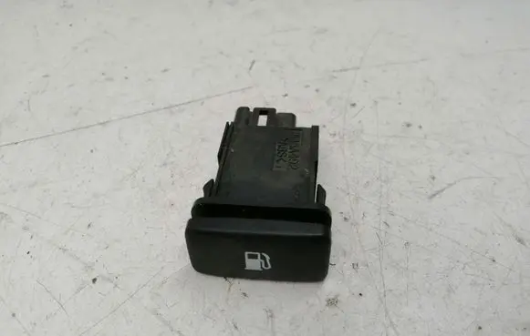 Lexus RX 330 - 350 - 400H Fuel tank opening switch 15A492