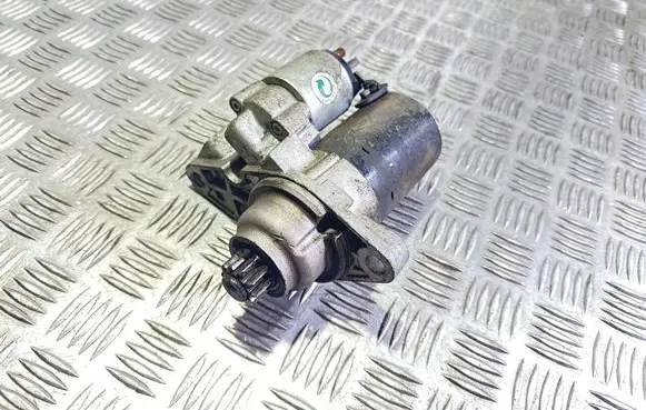 Volkswagen Fox Starter motor 311096102