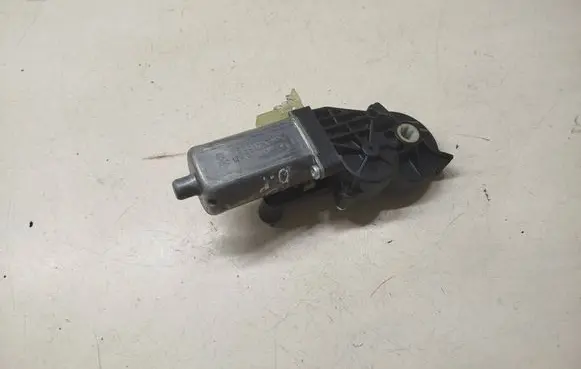 Mercedes-Benz GL X164 Seat adjustment motor 0390203212