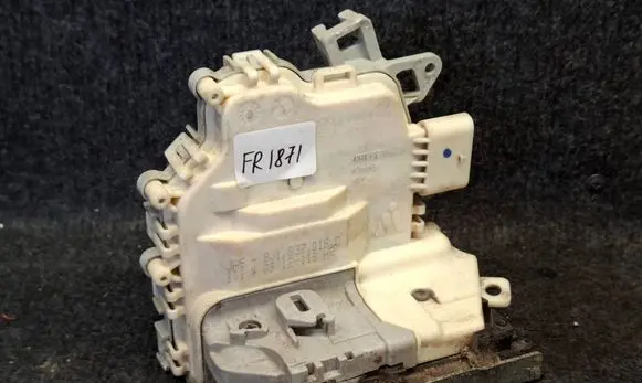Audi A6 Allroad C7 Front door lock 8J1837016C