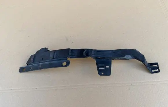 Opel Astra J Headlight/headlamp mounting bracket 13287639 13287641