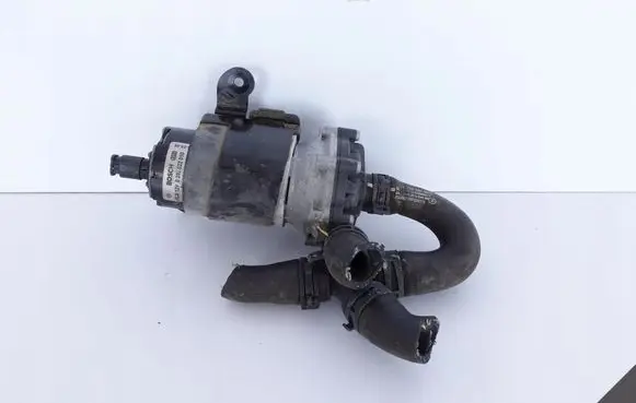 Mercedes-Benz GL X166 Water pump A0392022010