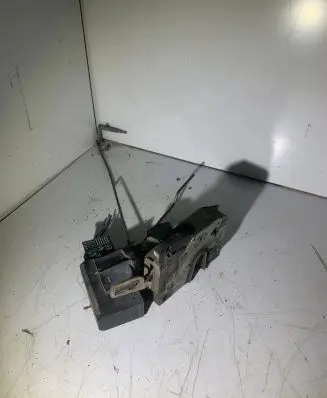 BMW 3 E36 Central locking motor 40620721 8353511