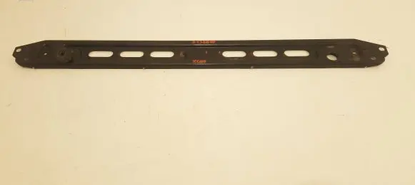 Volvo XC60 Radiator mount bracket 
