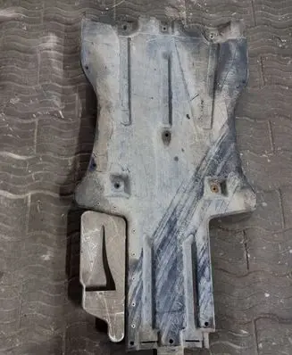 Porsche Cayenne (9PA) Engine splash shield/under tray NOCODE