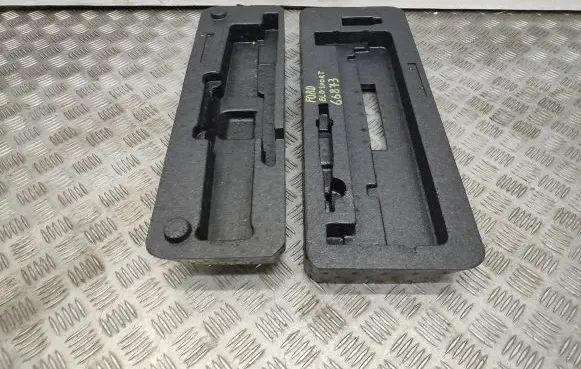 Ford Ecosport Tool box CN1517005 CN1517005A