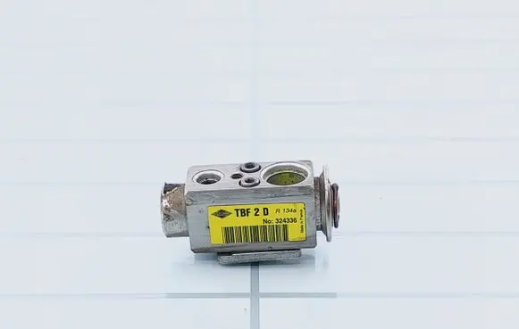 Opel Astra H Air conditioning (A/C) expansion valve 324336