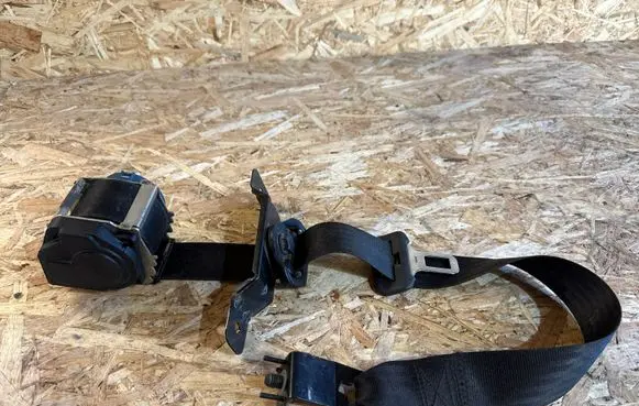 Alfa Romeo 159 Front seatbelt 1002316