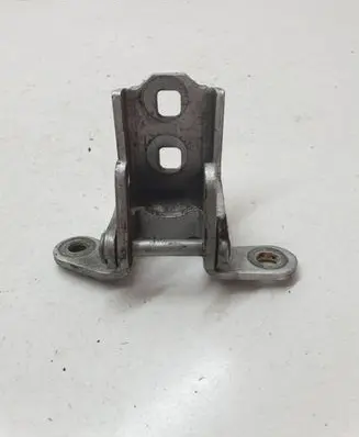 Opel Insignia A Rear door lower hinge A046574