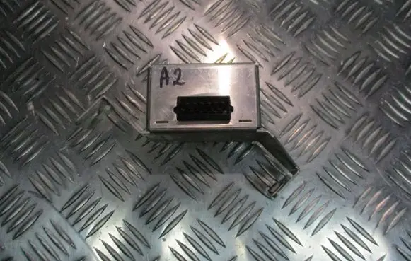 Audi A2 Aerial antenna amplifier 8Z0035223