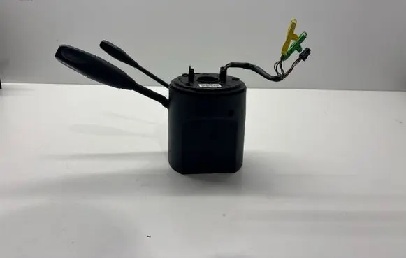 Mercedes-Benz E W211 Indicator stalk A0004640518