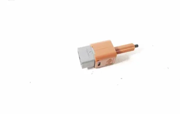 Infiniti Q70 Y51 Brake pedal sensor switch 25320JN00A