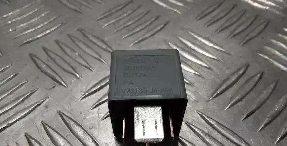 Volvo V40 Other relay 30765045