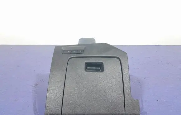 Skoda Octavia 985 Glove box 5E4858815