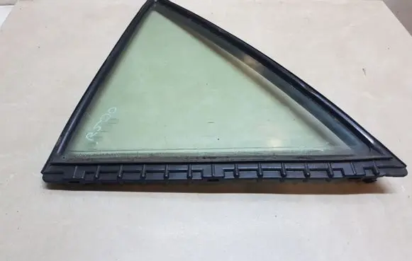 Lexus IS 200-300 Rear vent window glass 43R00011