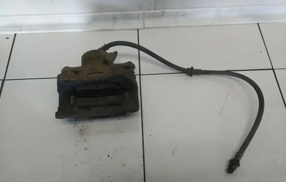 Nissan Micra Front brake caliper 8864D