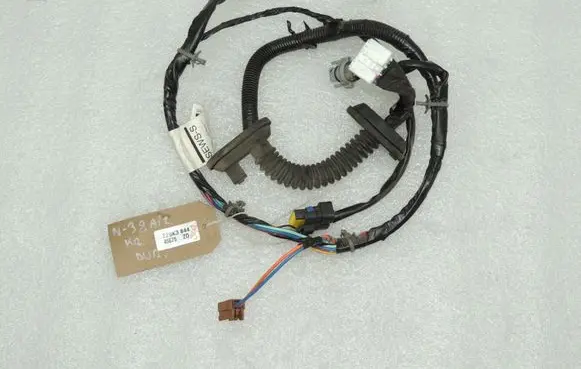 Nissan Navara D40 Rear door wiring loom 241275X60B