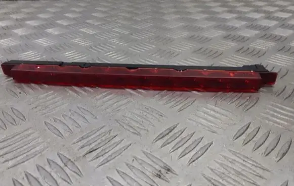Audi A6 S6 C5 4B Third/center stoplight 4B0945097