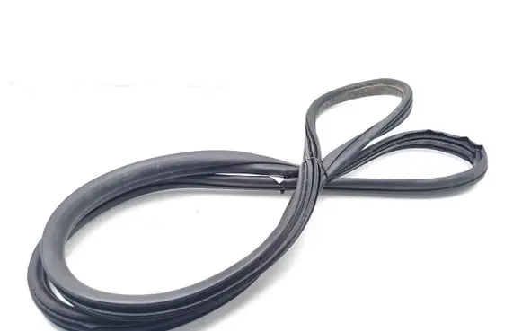 Citroen Berlingo Front door rubber seal 9836219280
