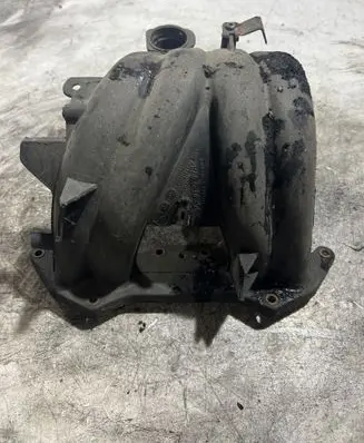Peugeot 406 Intake manifold 9632998480