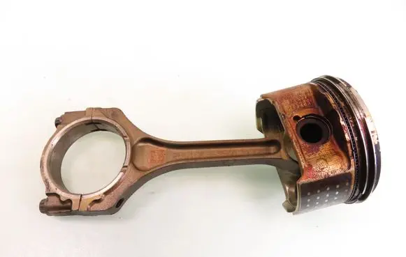 Honda Odyssey Piston with connecting rod R70A0