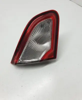 Nissan Qashqai Tailgate rear/tail lights 89503189 B26555BR01A