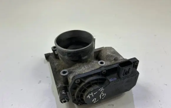 Mazda 6 Throttle valve L3R413640