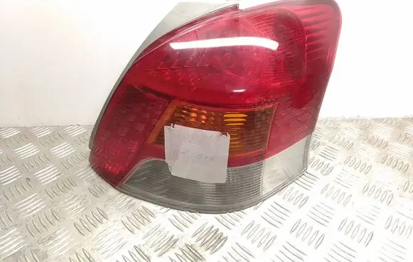 Toyota Yaris Rear/tail lights 815500D250