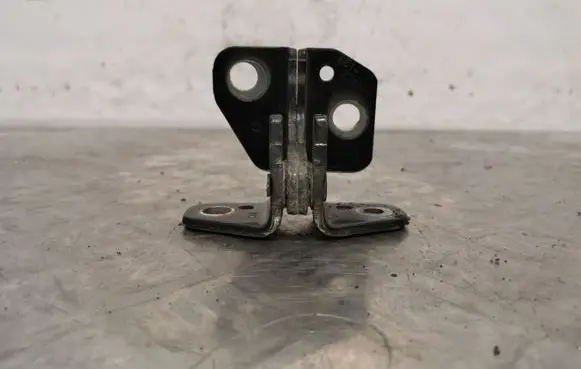 Jeep Grand Cherokee Front door upper hinge