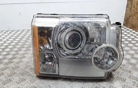 Land Rover Discovery 3 - LR3 Headlight/headlamp xbc500102