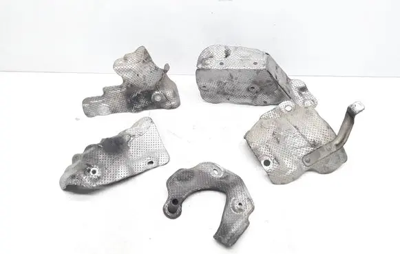 Volvo XC60 Heat shield in engine bay 30757296 30777257 30777164