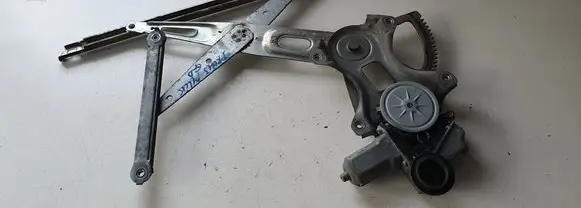 Toyota Prius+ (ZVW40) Rear door window regulator motor