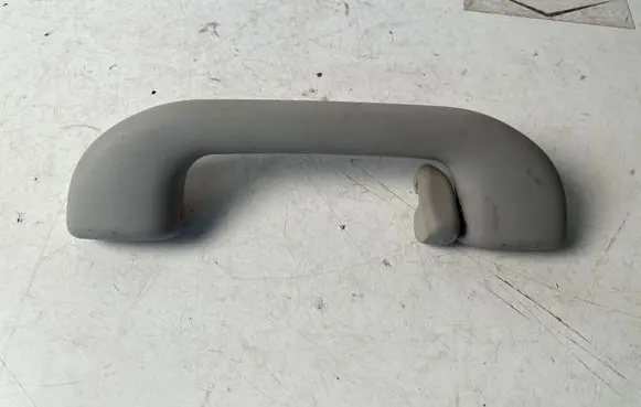 Chrysler Pacifica Rear interior roof grab handle 5XQ46TRMAA