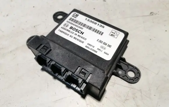 Opel Insignia A Parking PDC control unit/module 13308135