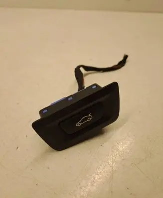 BMW 5 G30 G31 G38 Tailgate/boot open switch button 9275119