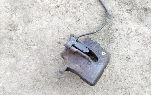 Mercedes-Benz E W124 Front brake caliper