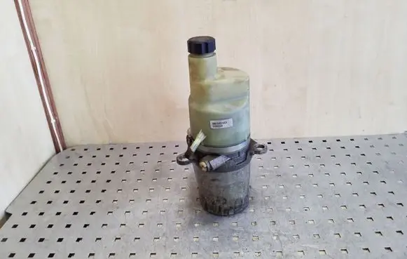 Volvo V50 Power steering pump 5N513K514CA 31202520 1040085018094