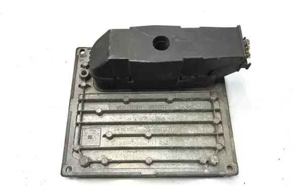Ford Fiesta Engine control unit/module 4S6112A650SB K2421