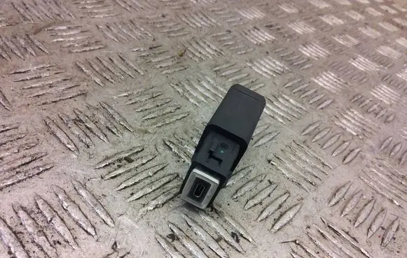Opel Corsa F USB socket connector 9848394880