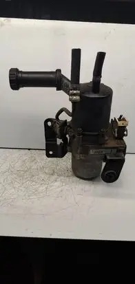 Citroen C4 I Power steering pump 9676740380