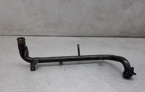Audi A4 S4 B5 8D Engine coolant pipe/hose