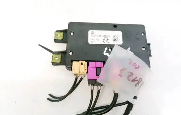 Volkswagen Touareg I Antenna control unit 7L6035530B